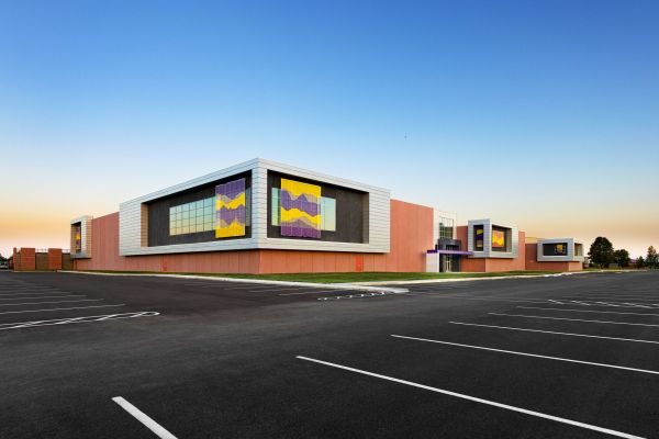 Williamsville_HS_Ext_01